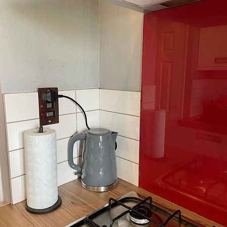 Top Floor 1 Bedroom Apartment With Views Over Λονδίνο Εξωτερικό φωτογραφία