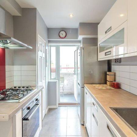 Top Floor 1 Bedroom Apartment With Views Over Λονδίνο Εξωτερικό φωτογραφία